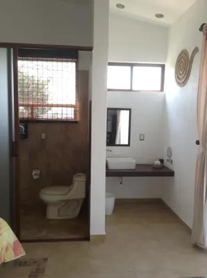 Un baño de Villas de Brisas