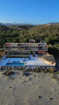 Piscina en o cerca de Casa Mystica
