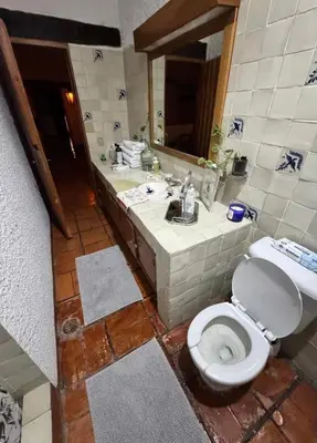 Un baño de Santuario Providencia