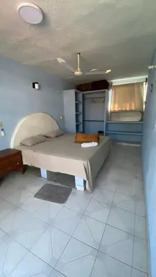 Una cocina o zona de cocina en Casa en reparación no es habitable por el momento