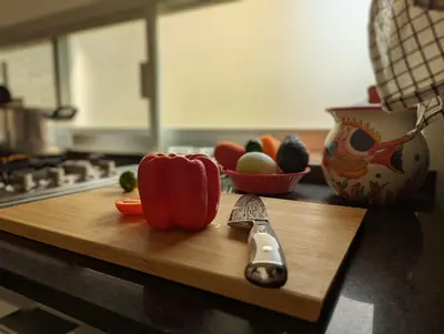Una cocina o zona de cocina en Adults Only Condo Close to the Beach
