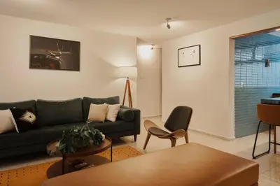 Zona de estar de 21 Wonderful apartment location design balcony