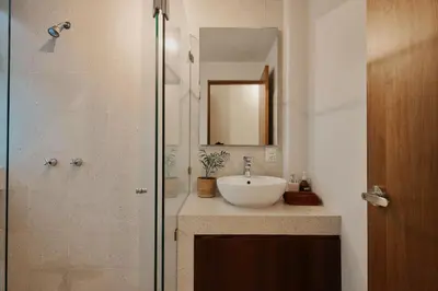 Un baño de 21 Wonderful apartment location design balcony