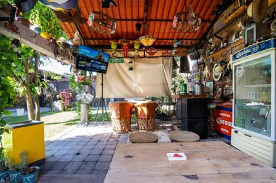 Plano de Cozy House with Pool and 3 Bedrooms
