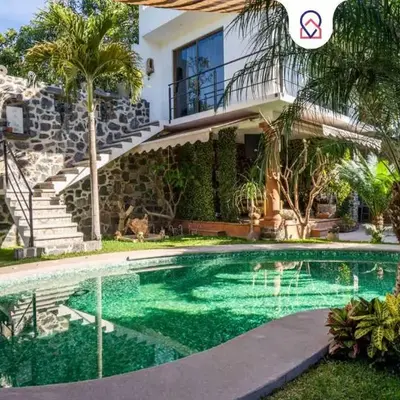 Cozy House with Pool and 3 Bedrooms
