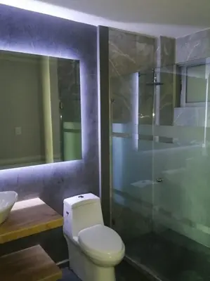 Un baño de El mejor lugar para descansar y turistear