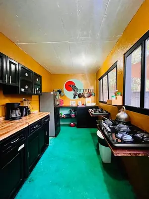 Una cocina o zona de cocina en Costa Rentals Palmar & Wasi