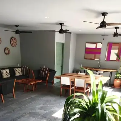 Aaa