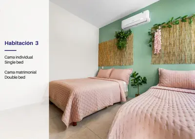 Cama o camas de una habitación en Family House Pool & Lake view 4 Bedrooms