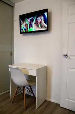 Una televisión o centro de entretenimiento en Excelente departamento en jardín Balbuena y mundial de futbol 2026