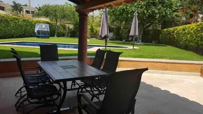 Jardín al aire libre en Tu casa en cuerna