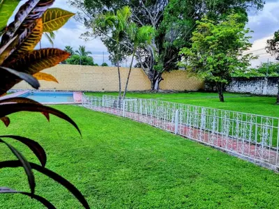 Jardín al aire libre en La Casa de los Abuelos