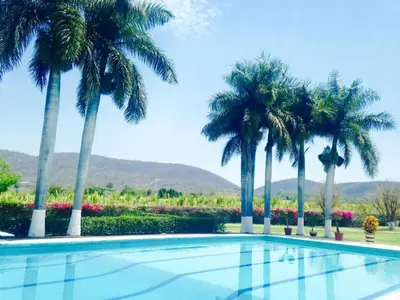 Piscina en o cerca de Exclusivo Paraíso Finca Chamilpa en Yautepec