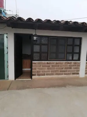 Edificio en el que se encuentra el hostal o pensión