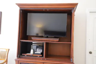 Una televisión o centro de entretenimiento en Pierre Mundo Imperial Riviera Diamante Acapulco All Inclusive
