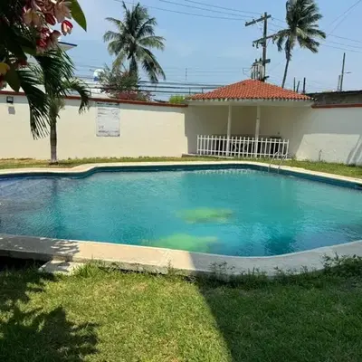 Departamento céntrico en Boca del Rio con alberca