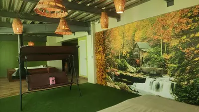 Plano de Camping con jacuzzi en la ciudad
