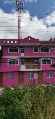 Edificio en el que se encuentra el hotel cápsula