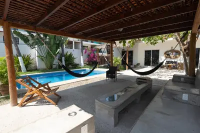 Piscina en o cerca de Suku'un