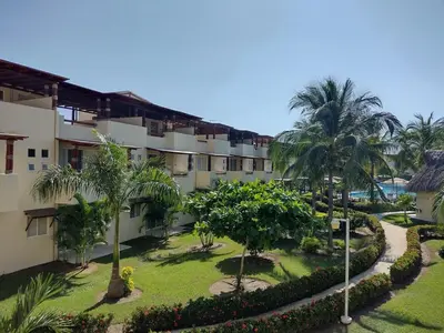 Jardín al aire libre en VILLA EN RESIDENCIAL TERRASOL PUNTA DIAMANTEe