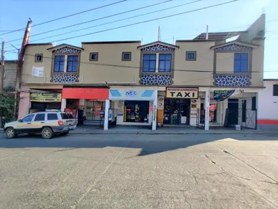 Edificio en el que se encuentra el hostal o pensión