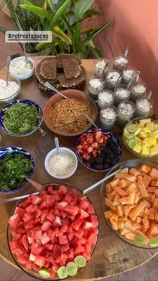 Comida en o cerca de esta villa