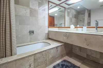Un baño de Apartment in Acapulco Diamante with beach access