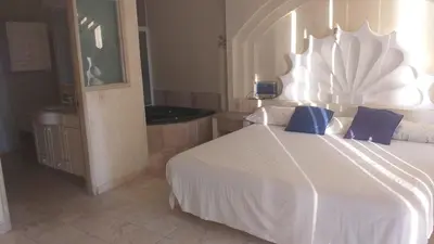 Cama o camas de una habitación en Marbella 25