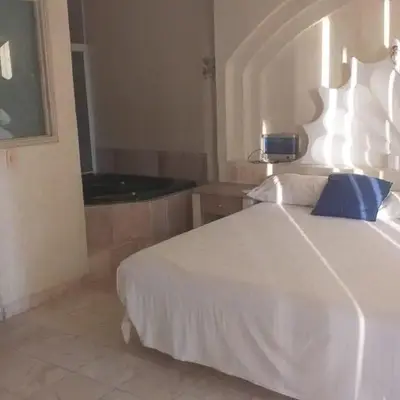 Marbella 25