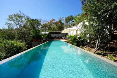 Piscina en o cerca de El Guayacan