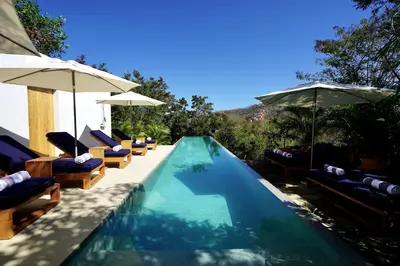 Piscina en o cerca de El Guayacan