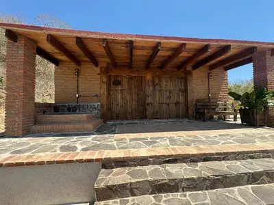Edificio en el que se encuentra la casa o chalet