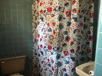 Un baño de La Adornada Girasol