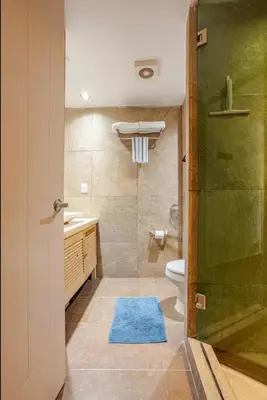 Un baño de ''Wonderful & Relaxing Ocean View'' Max para 4p