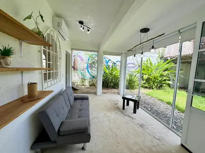 Jardín al aire libre en Casa Tropical Starlink