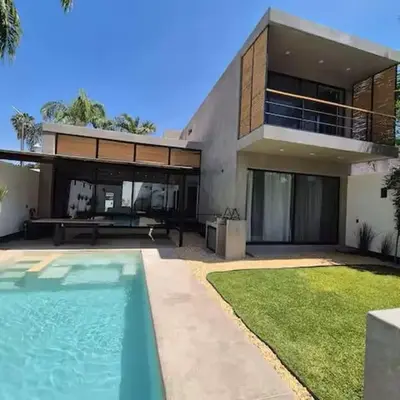 Encantadora casa con alberca privada