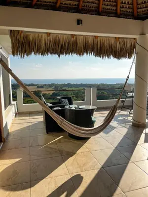 Un balcón o terraza de Penthouse vistamar puerto escondido