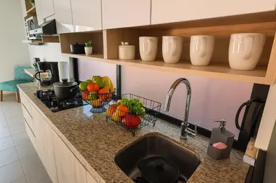 Una cocina o zona de cocina en Planta Baja, departamento tranquilo y muy cómodo!