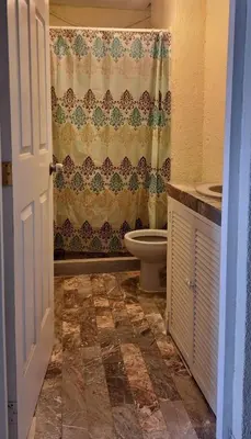 Un baño de Departamento con alberca en costa azul, acapulco