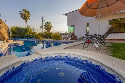 Piscina en o cerca de Casa en Burgos, Cuernavaca