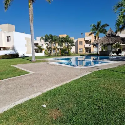Piscina en o cerca de palmar diamante