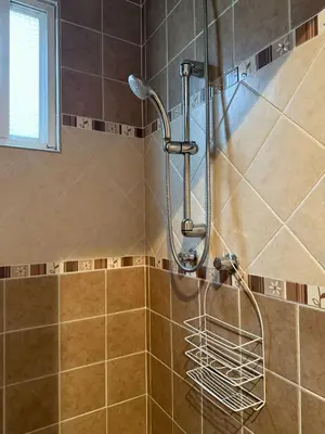 Un baño de Chalets Dannis