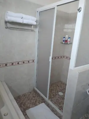 Un baño de Posada los Fuertes