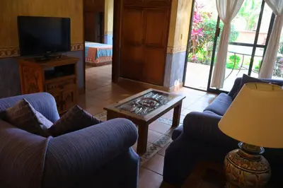 Una televisión o centro de entretenimiento en Villas Don Zeferino