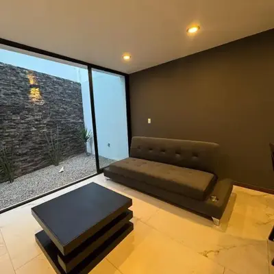 Large house in an exclusive area