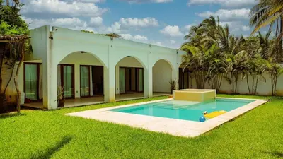 Piscina en o cerca de Beachfront house Private beach Pool 6 people