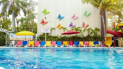 Piscina en o cerca de hotel sands