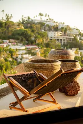 Un balcón o terraza de Casa Angelines en Las Brisas Acapulco, con alberca y club de playa