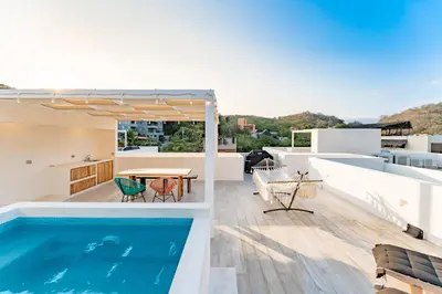 Piscina en o cerca de 3060 - Bocana Beach Condo B2