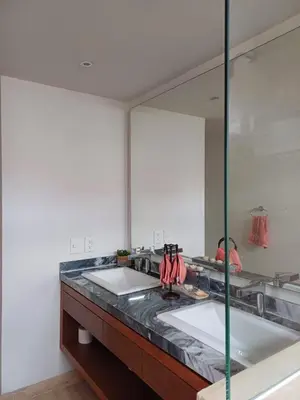 Una cocina o zona de cocina en Excellent apartment 100 meters from the beach!